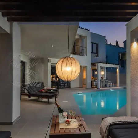 Rica Location, Private Pool